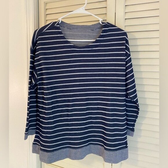 Lands End Navy & White Striped 3/4 Sleeve Top Size M-L Casual Pullover Shirt - Picture 7 of 7